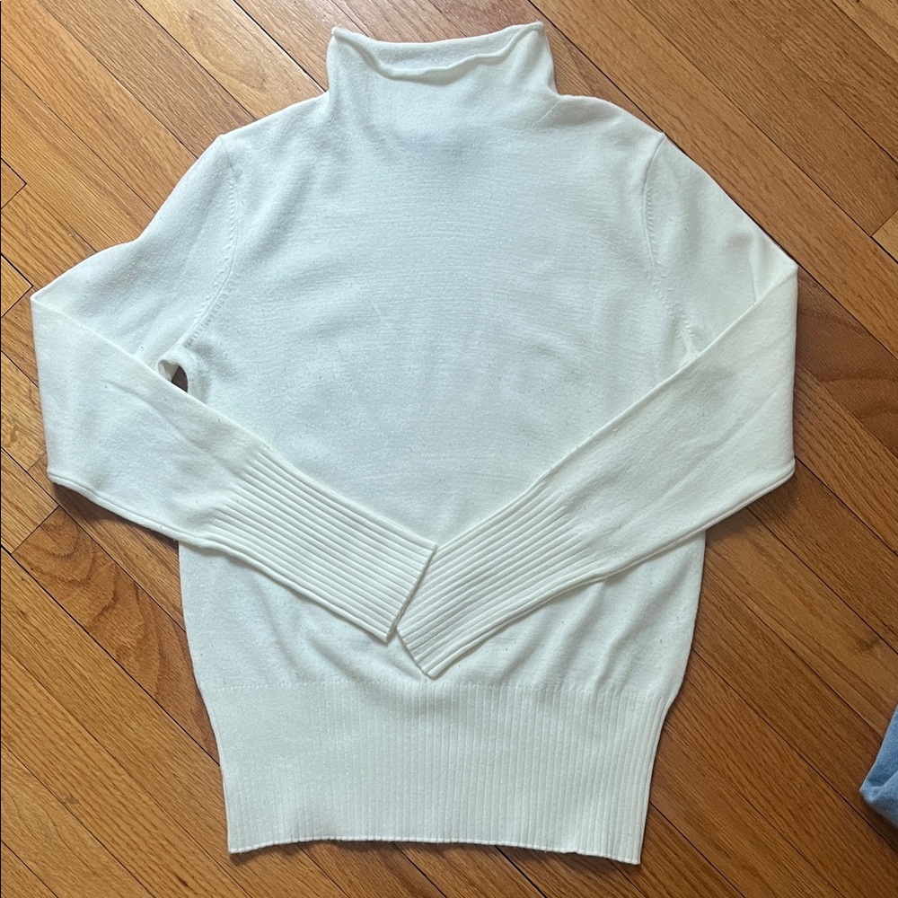 French Connection White Knit Mock Turtlenck